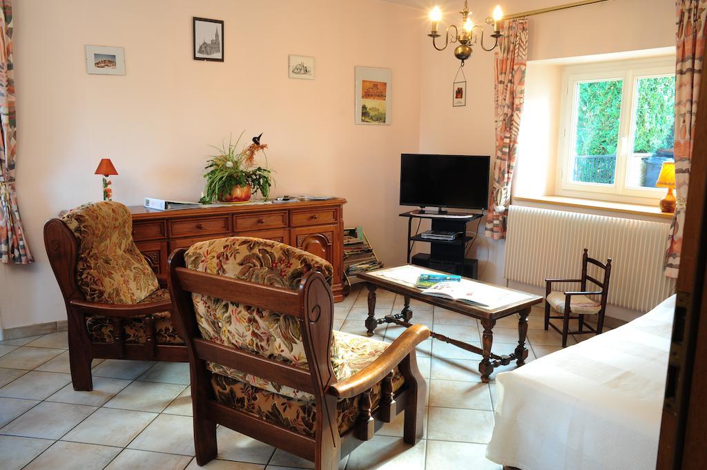 Au Pied Du Chateau Lichtenberg Bilik gambar